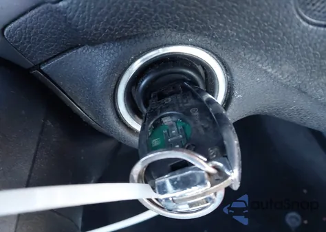 2011 Mercedes-Benz C 300 Sport 4Matic из США, поврежденный, VIN WDDGF8BB3BR135679